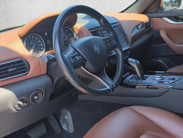 Used 2021 Maserati Levante AWD/4WD image 9