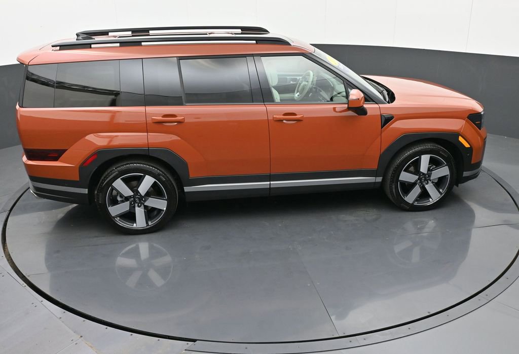 Used 2025 Hyundai Santa Fe Limited image 34