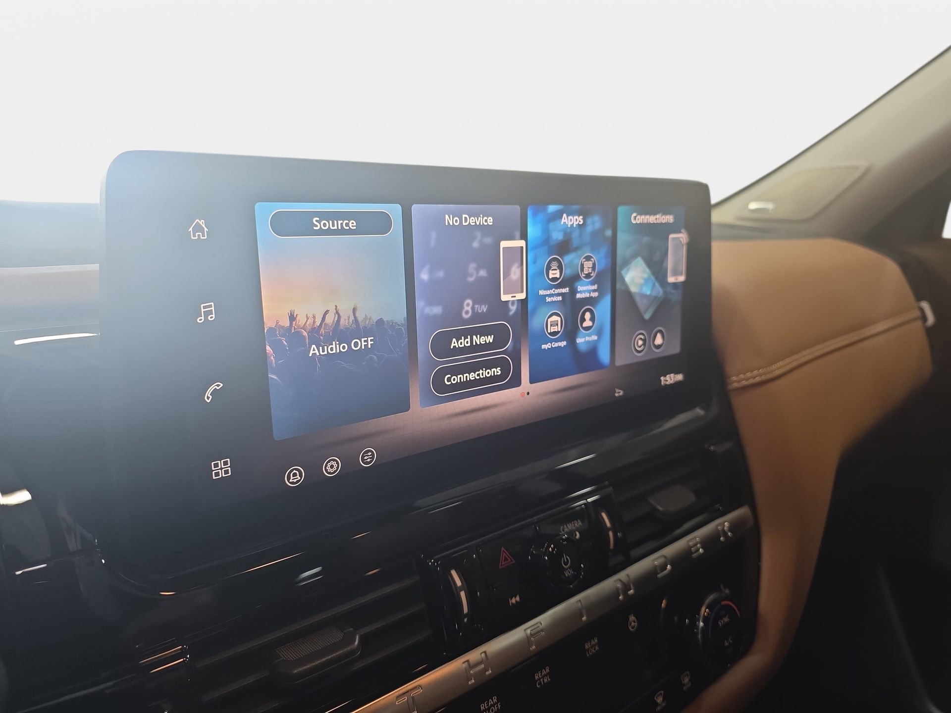 New 2026 Nissan Pathfinder Platinum image 21