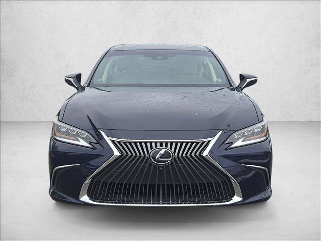 Used 2019 Lexus ES 300h w/ Accessory Package 2 FWD image 2