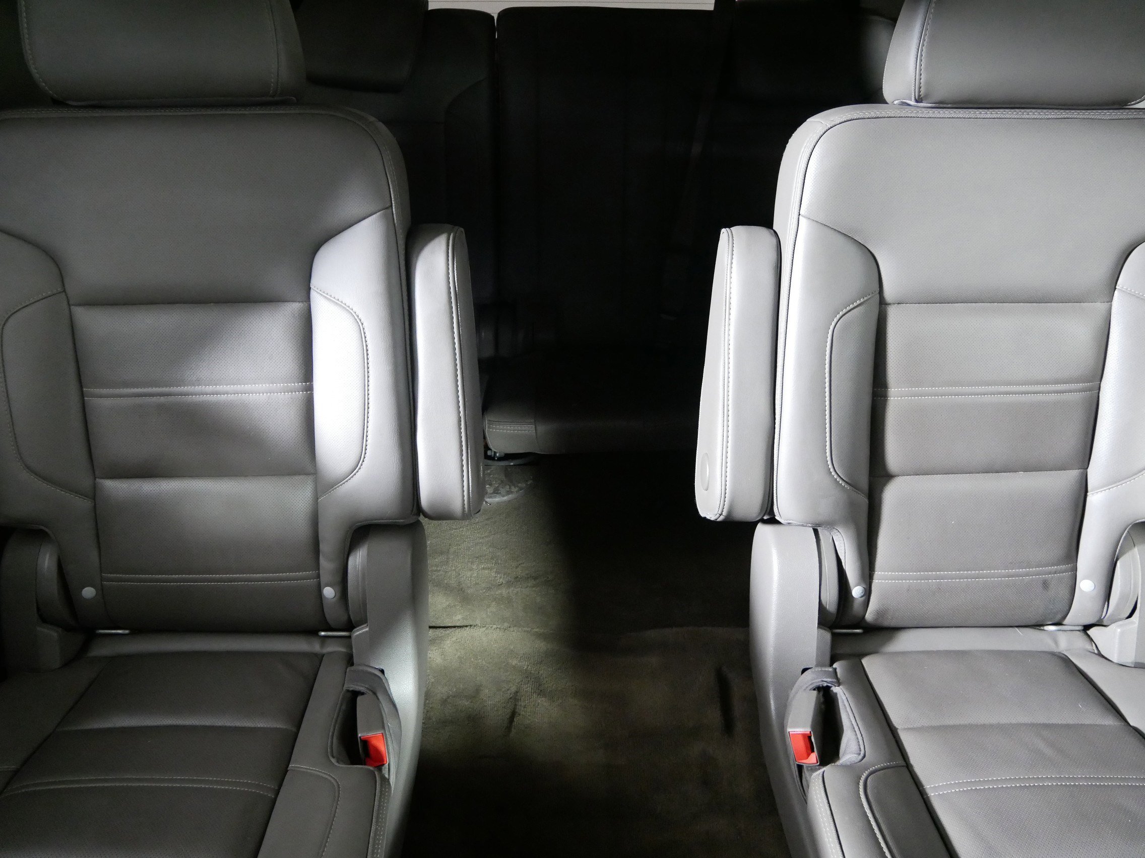 Used 2015 GMC Yukon Denali w/ Open Road Package image 13