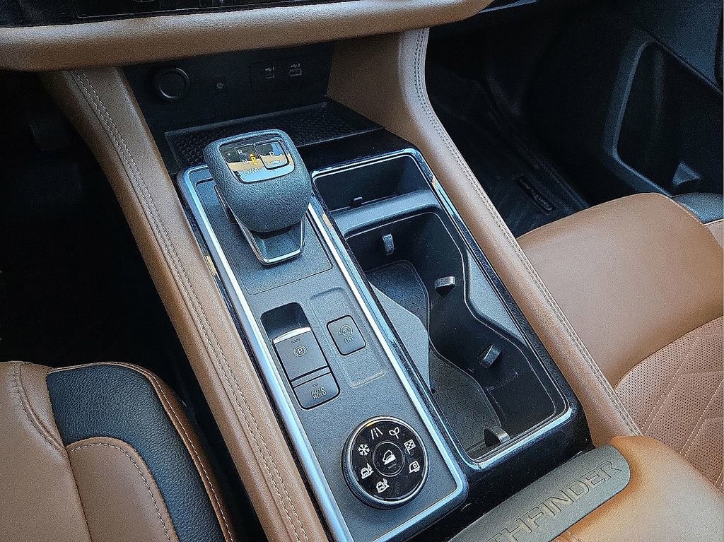 Used 2022 Nissan Pathfinder Platinum w/ Cargo Package image 31