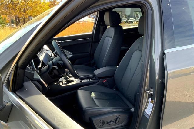 Certified 2021 Audi Q3 2.0T Premium Plus w/ Premium Plus Package image 17