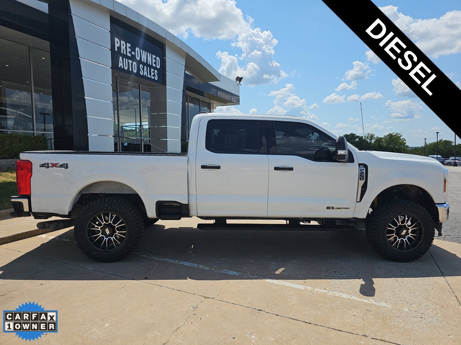 Used 2025 Ford F250 XLT AWD/4WD image 2