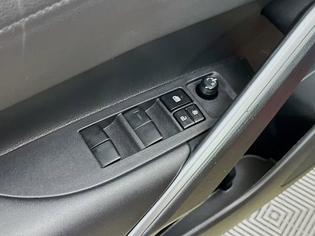 Used 2023 Toyota Corolla Cross XLE w/ Convenience Package FWD image 18
