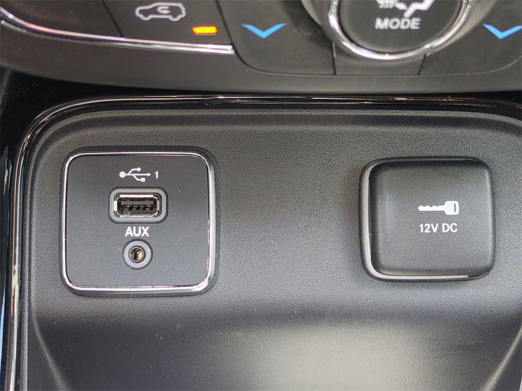 Certified 2021 Jeep Compass Latitude image 24