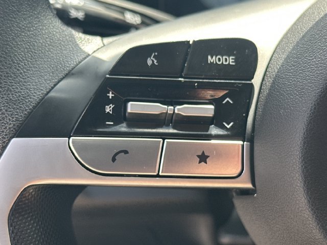 Certified 2024 Hyundai Elantra SEL FWD image 22