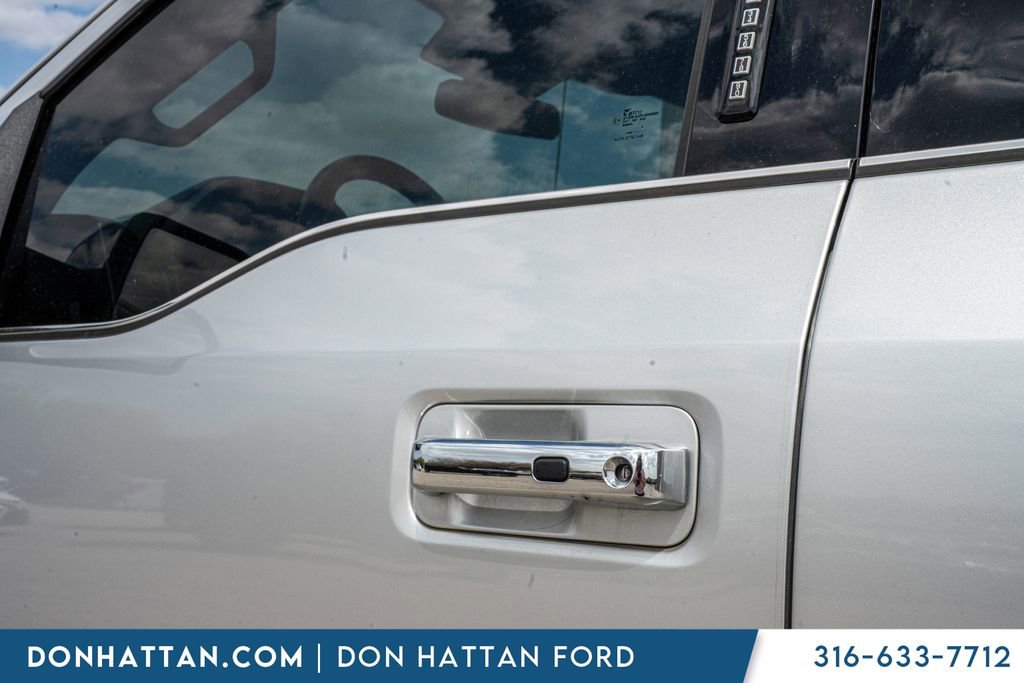 Used 2018 Ford F150 Platinum w/ Equipment Group 701A Luxury image 32
