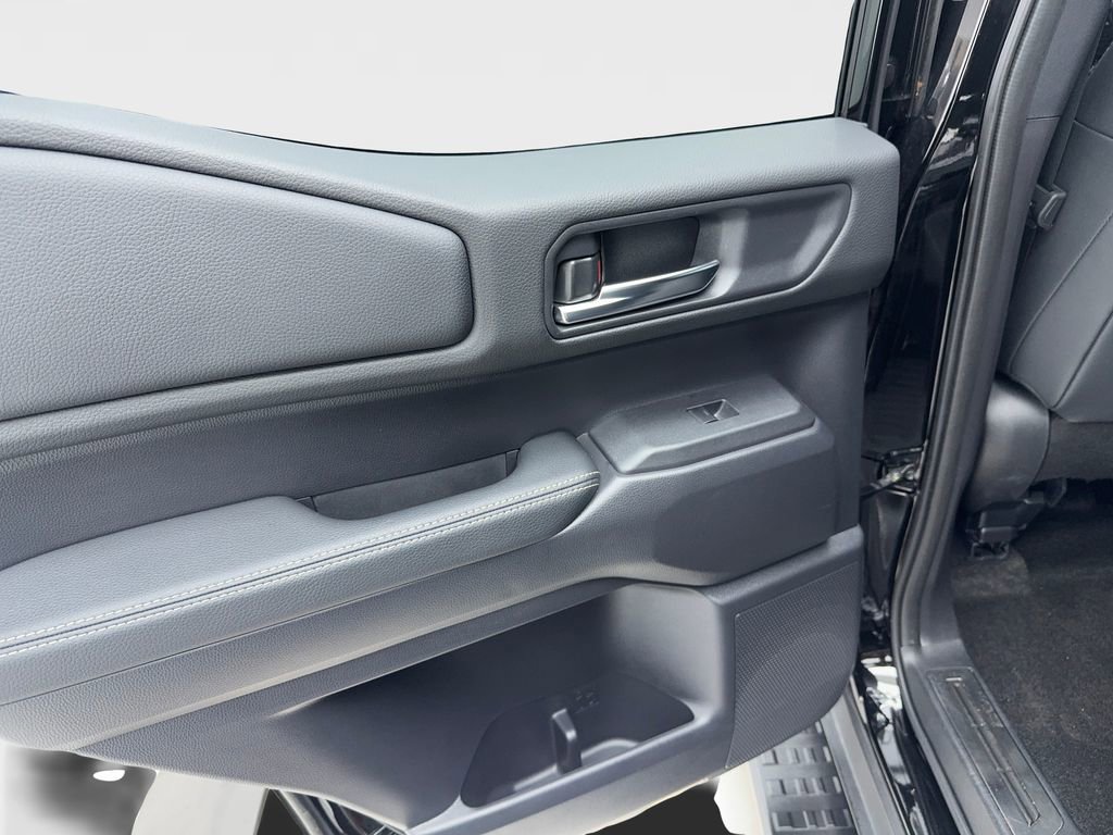 Used 2024 Toyota Land Cruiser image 44