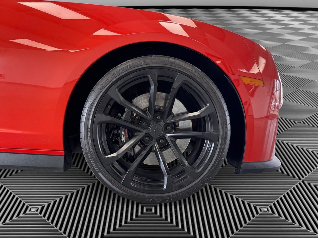 Used 2013 Chevrolet Camaro ZL1 w/ Gray Stripe Package image 9