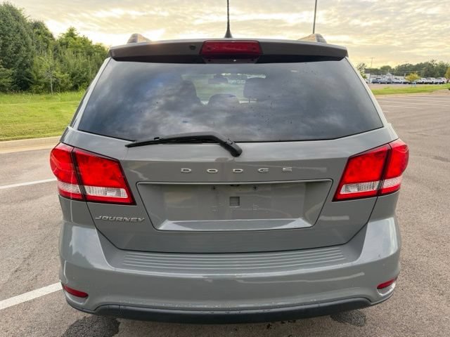 Used 2019 Dodge Journey SE w/ Connectivity Group FWD image 7