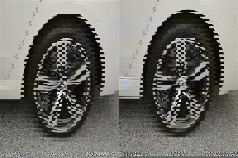 Used 2018 BMW 640i Gran Turismo xDrive image 46