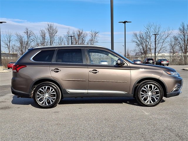 Used 2017 Mitsubishi Outlander SEL image 10