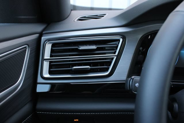 New 2026 Volkswagen Atlas Cross Sport SE AWD/4WD image 8