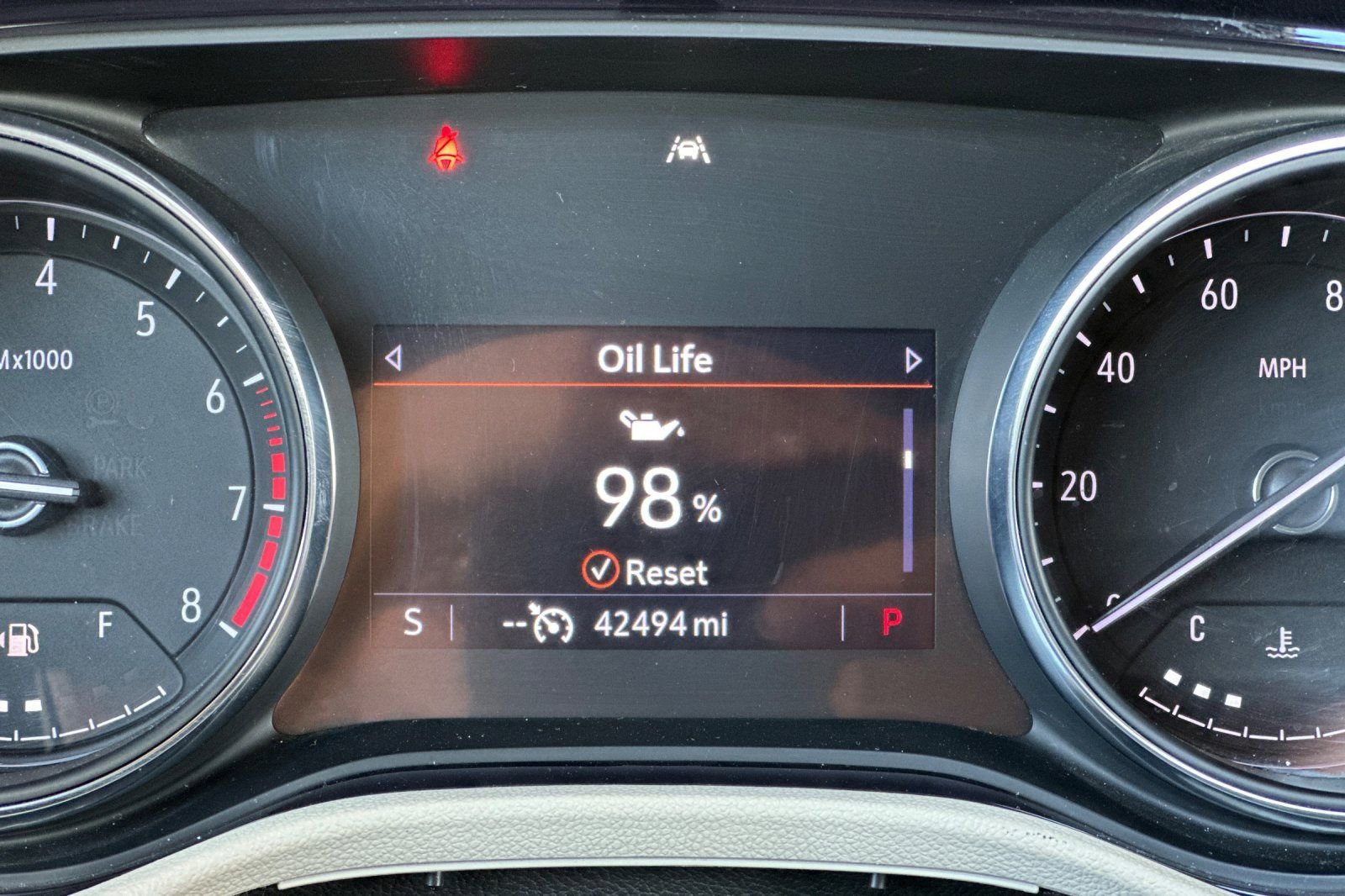 Certified 2023 Buick Encore GX Essence w/ Experience Buick Package image 26