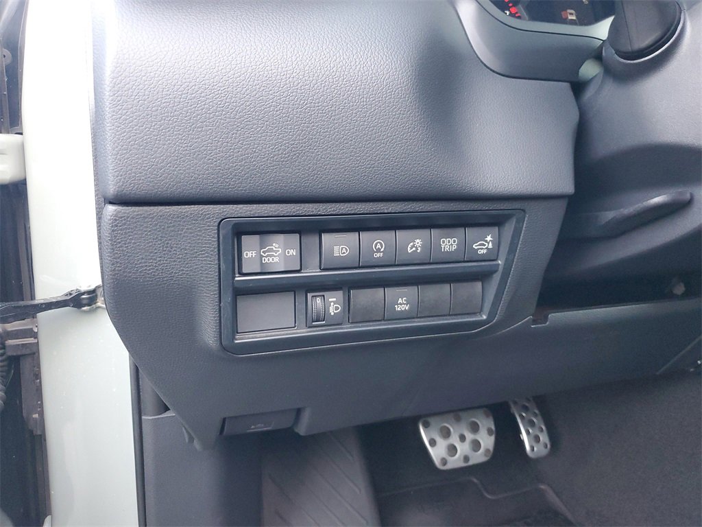 Used 2023 Toyota Tundra Limited image 20