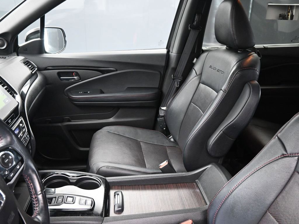 Used 2021 Honda Pilot Black Edition image 26
