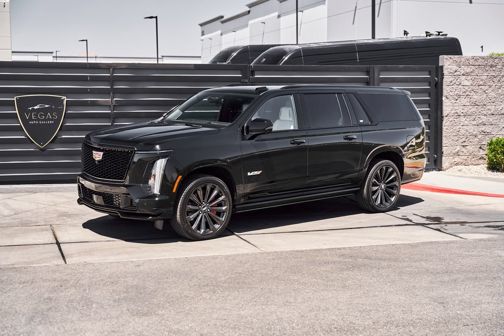 Used 2026 Cadillac Escalade ESV V AWD/4WD image 5