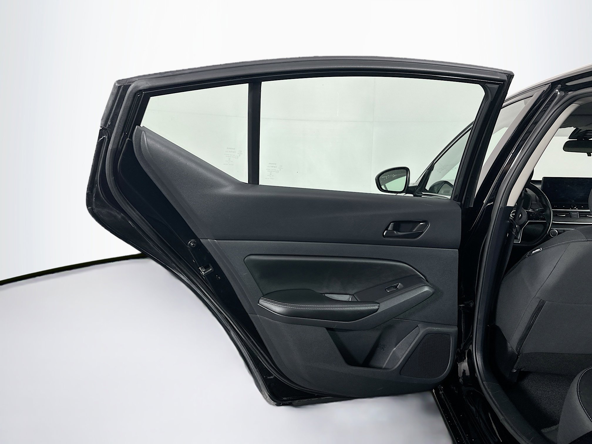 Used 2024 Nissan Altima 2.5 SV w/ SV Premium Package image 26