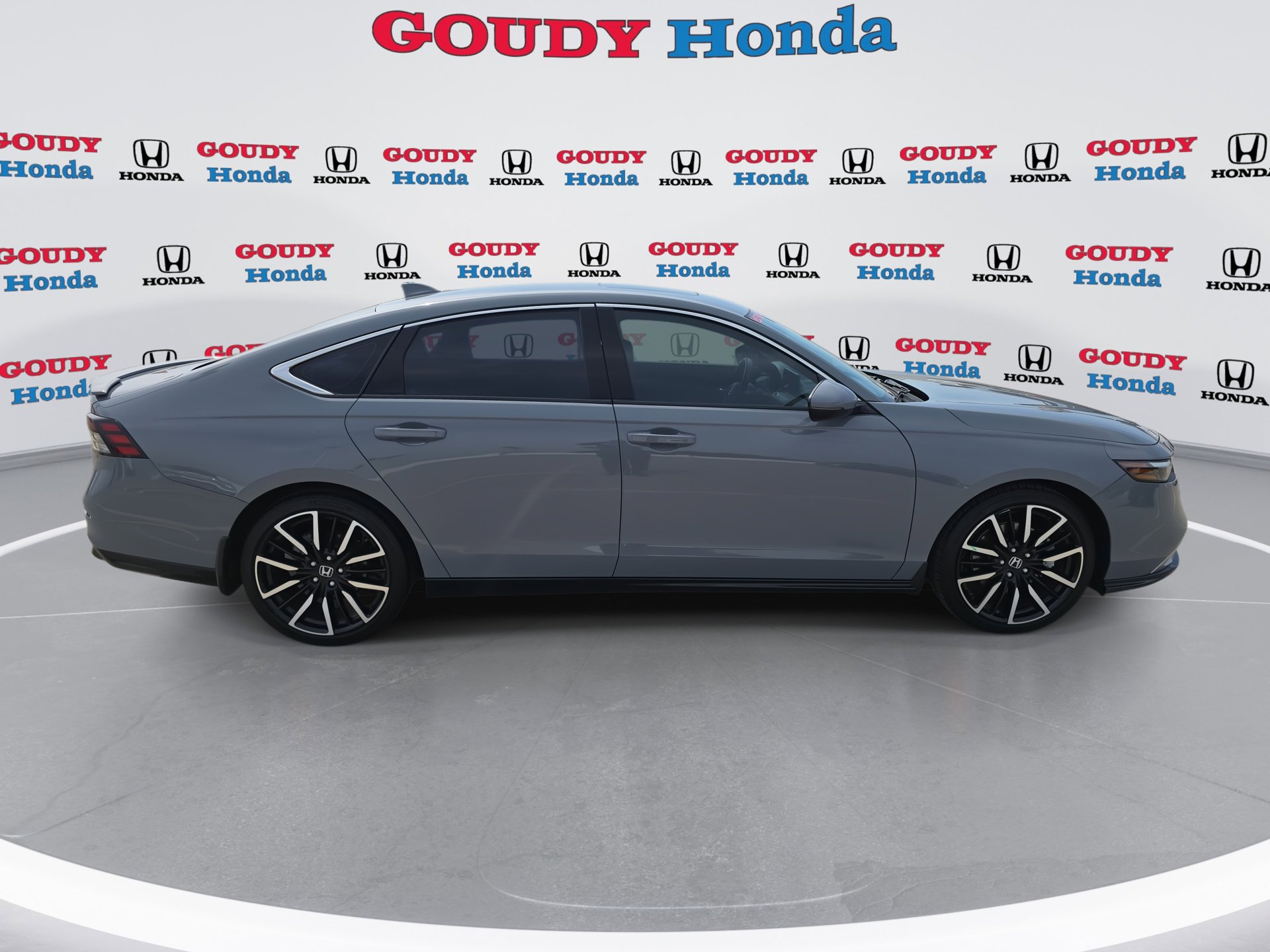 Certified 2023 Honda Accord Touring image 4