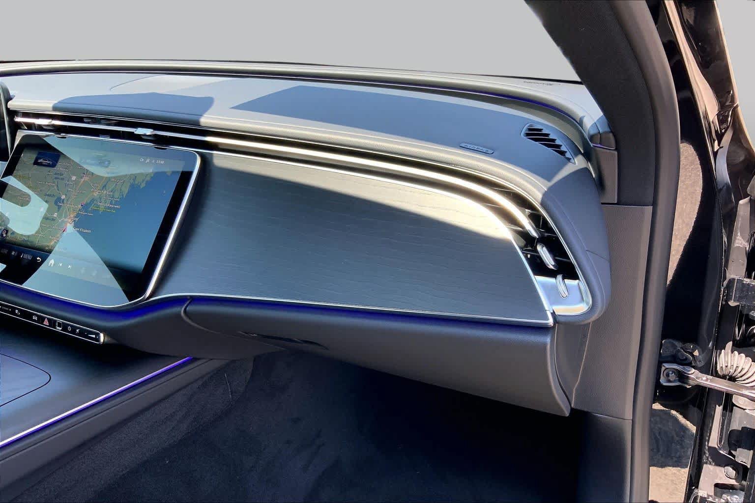 New 2027 Mercedes-Benz E 350 4MATIC Sedan image 10