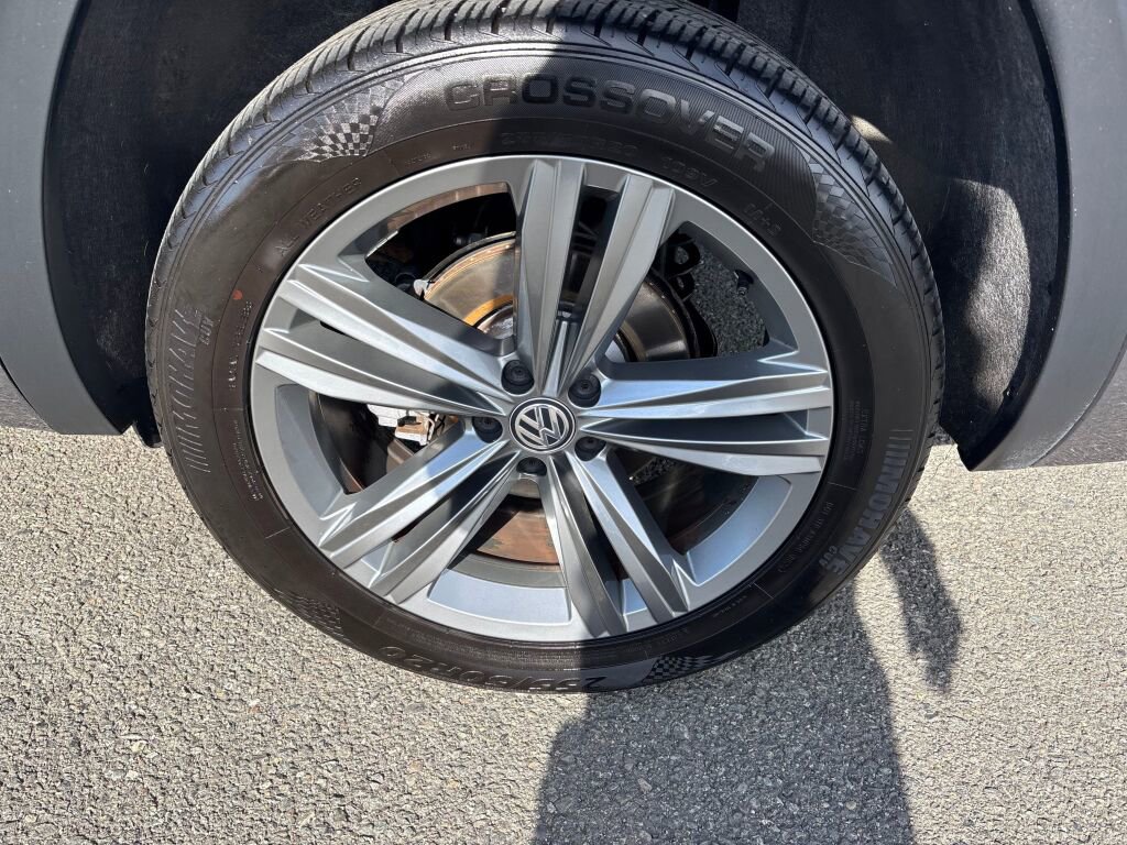 Used 2019 Volkswagen Atlas SEL R-Line image 9