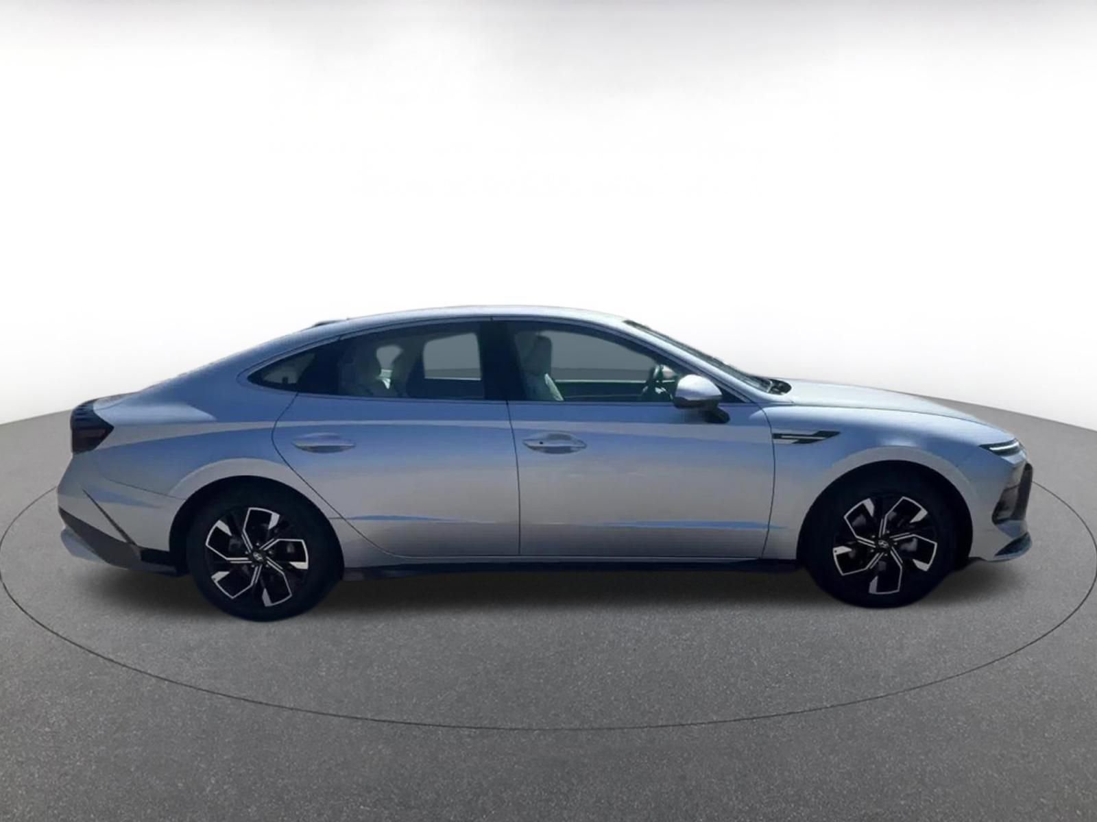 Used 2025 Hyundai Sonata SEL image 16