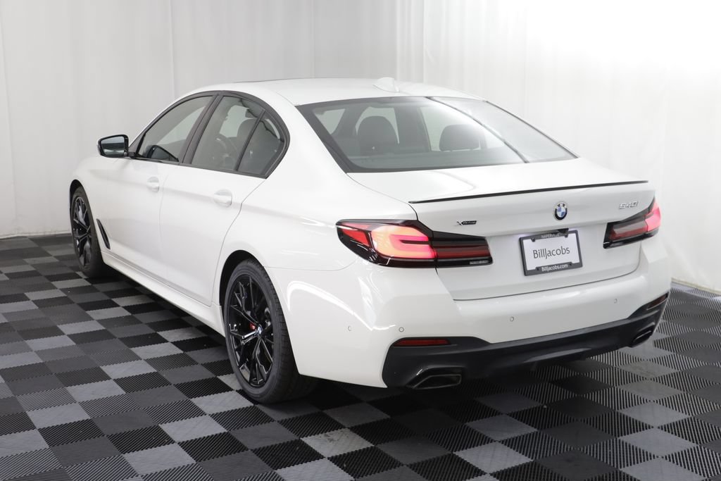 Used 2023 BMW 540i xDrive w/ M Sport Package AWD/4WD image 17