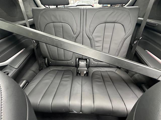 Certified 2022 BMW X7 xDrive40i w/ M Sport Package image 19