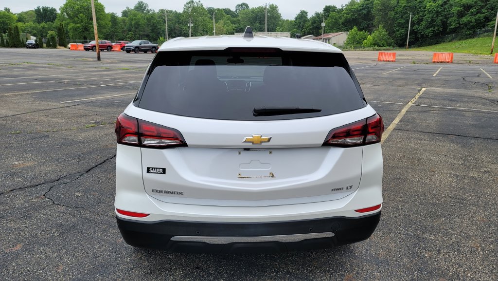 Used 2022 Chevrolet Equinox LT AWD/4WD image 10