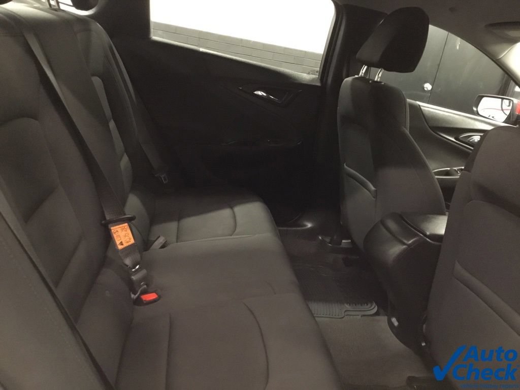 Used 2021 Chevrolet Malibu RS FWD image 32