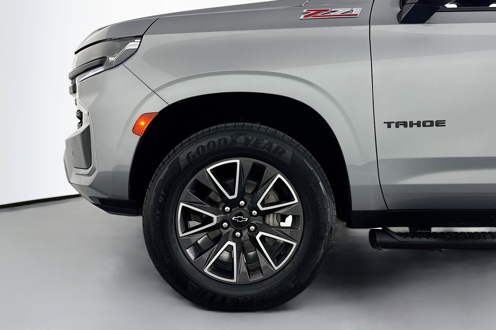 Used 2023 Chevrolet Tahoe Z71 w/ Luxury Package image 10