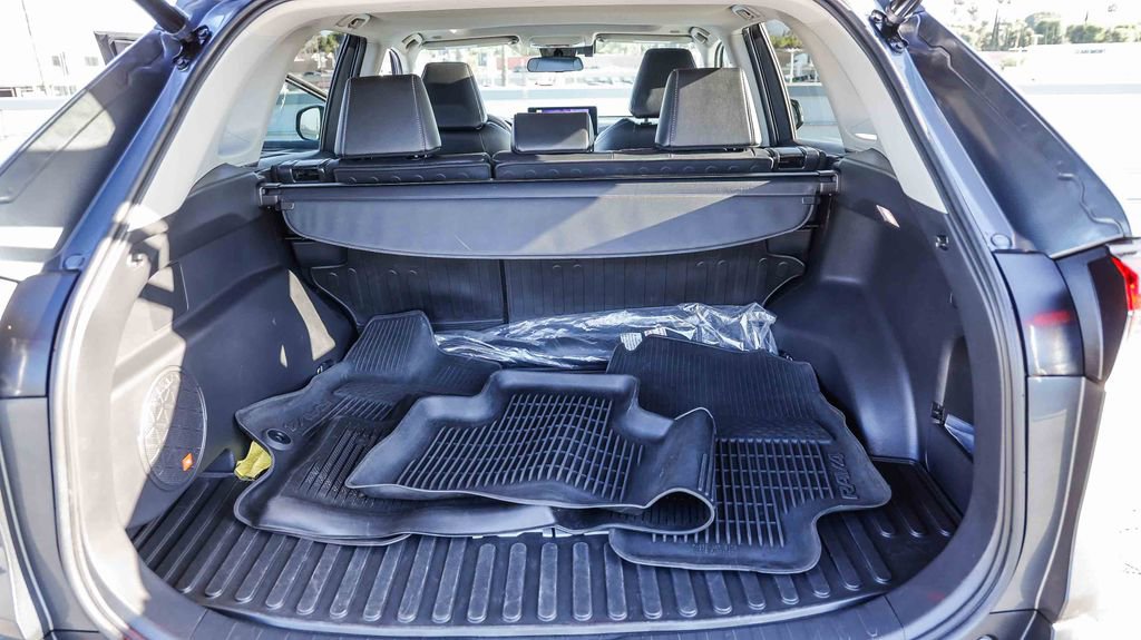 Used 2023 Toyota RAV4 XLE Premium FWD image 30