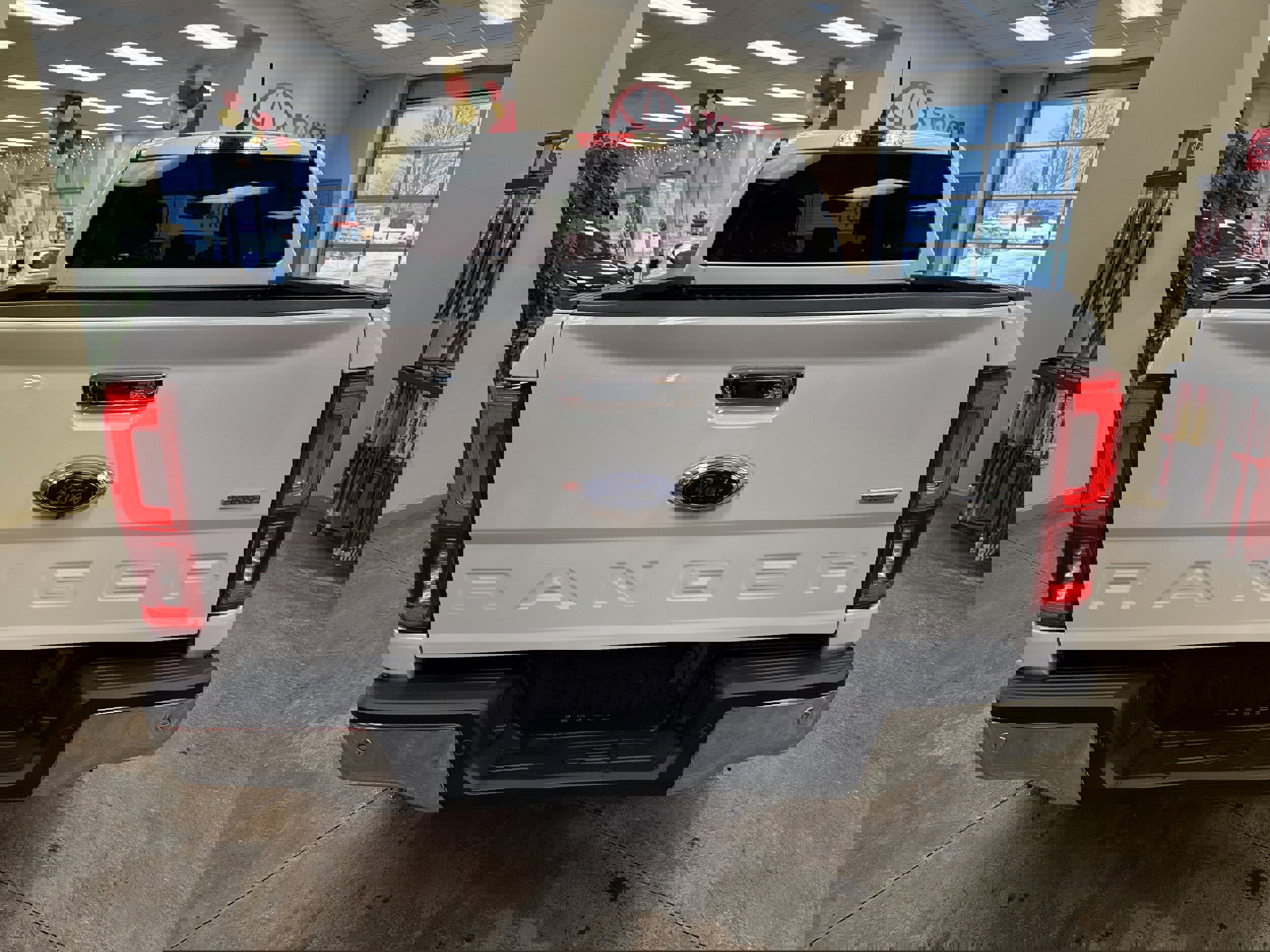 Used 2019 Ford Ranger XLT w/ FX4 Off-Road Package image 9