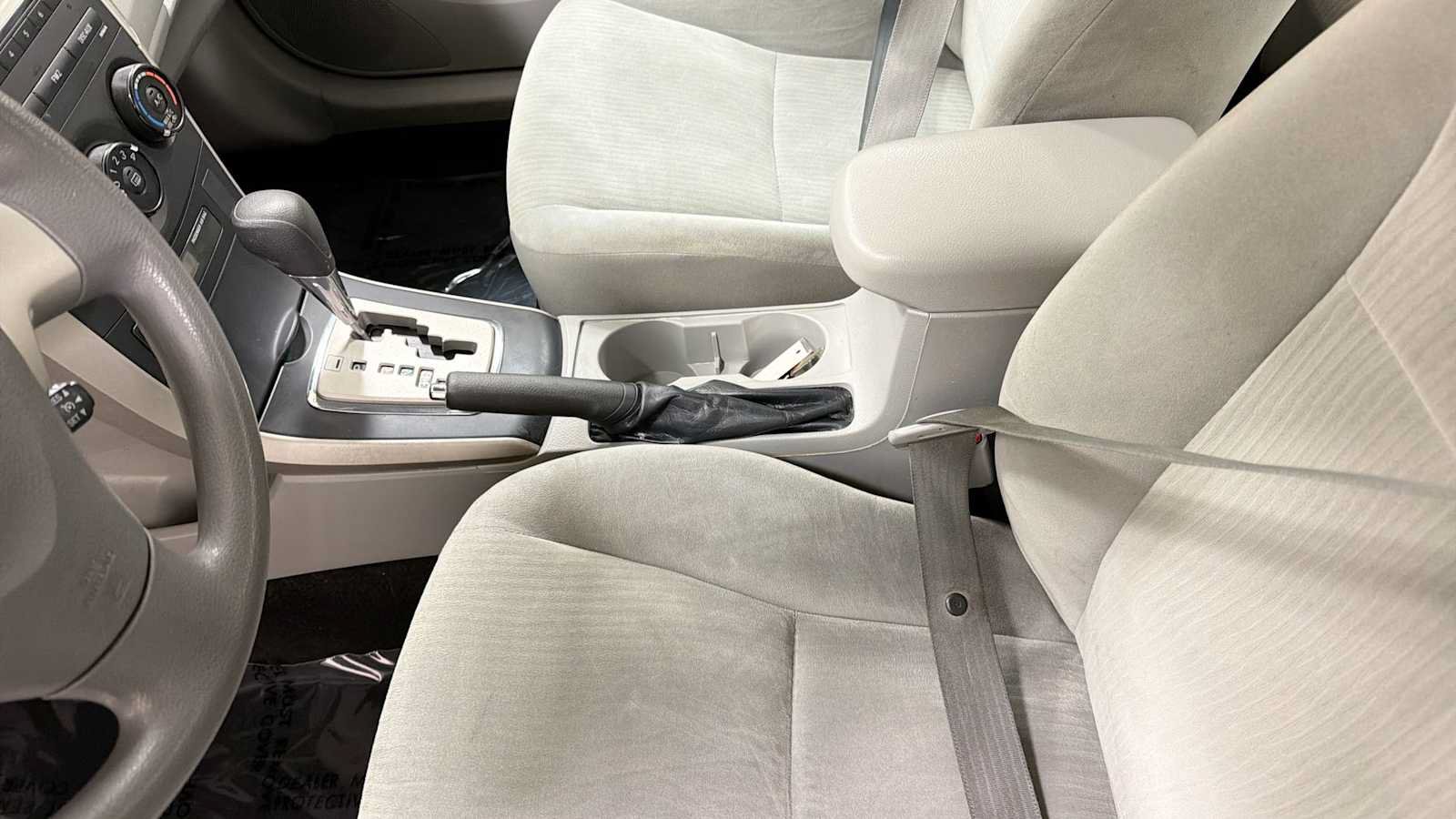 Used 2010 Toyota Corolla LE FWD image 21