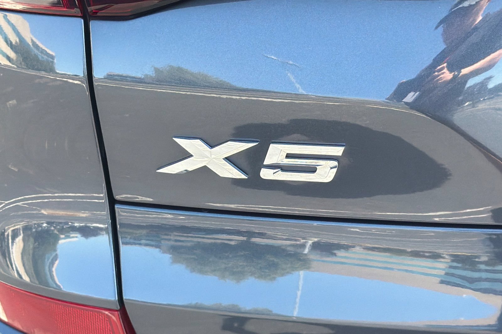 Used 2019 BMW X5 xDrive40i w/ M Sport Package AWD/4WD image 53