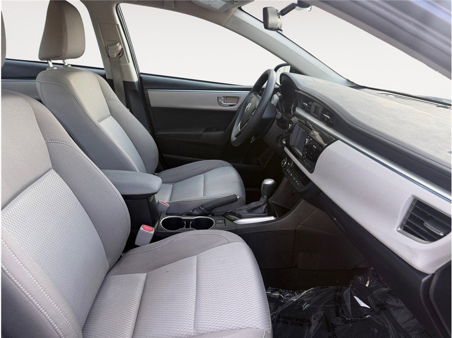 Used 2016 Toyota Corolla LE FWD image 15