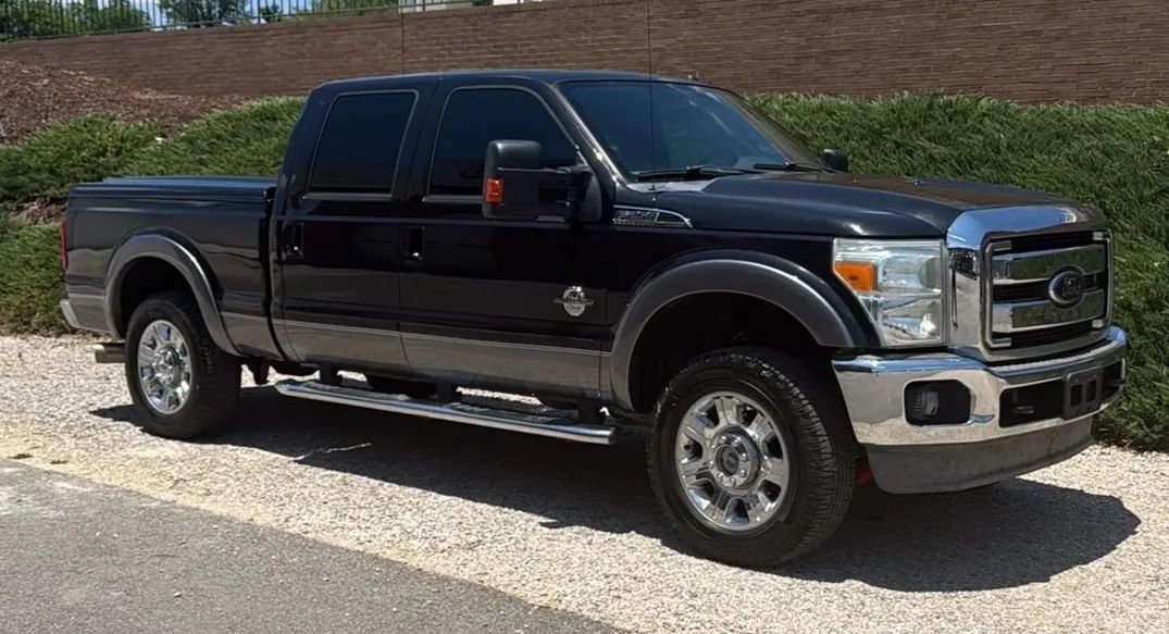 Used 2012 Ford F250 Lariat w/ Lariat Ultimate Pkg AWD/4WD image 4