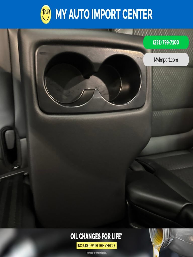 Used 2025 Ford Escape SE FWD image 24