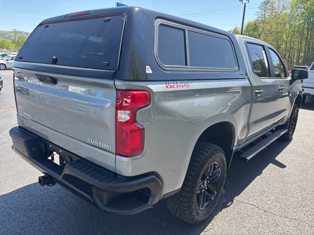 Used 2025 Chevrolet Silverado 1500 Custom Trail Boss AWD/4WD image 4