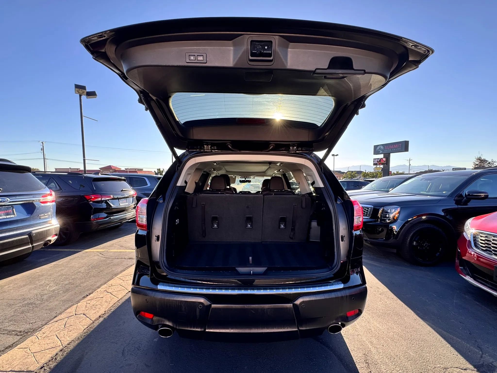 Used 2022 Subaru Ascent Limited w/ Technology Package image 28