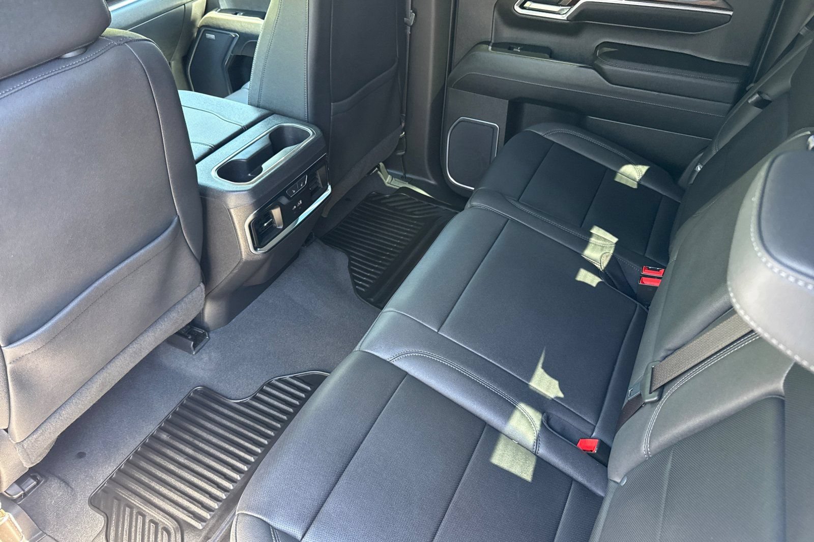 Used 2023 GMC Sierra 1500 SLT w/ SLT Premium Plus Package AWD/4WD image 12