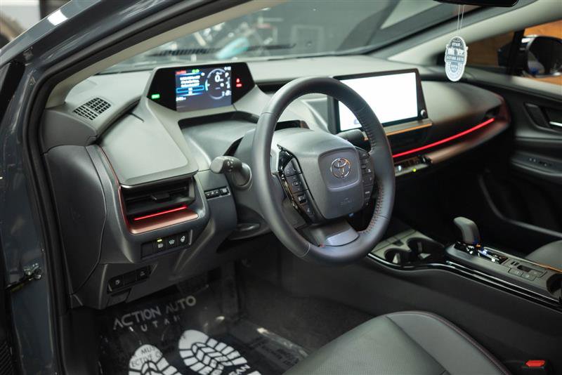Used 2026 Toyota Prius Plug-In Hybrid image 9