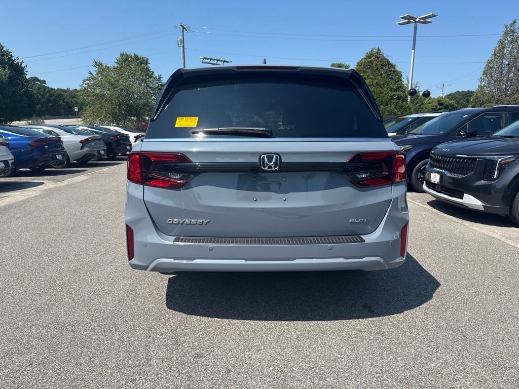 Used 2026 Honda Odyssey Elite image 4