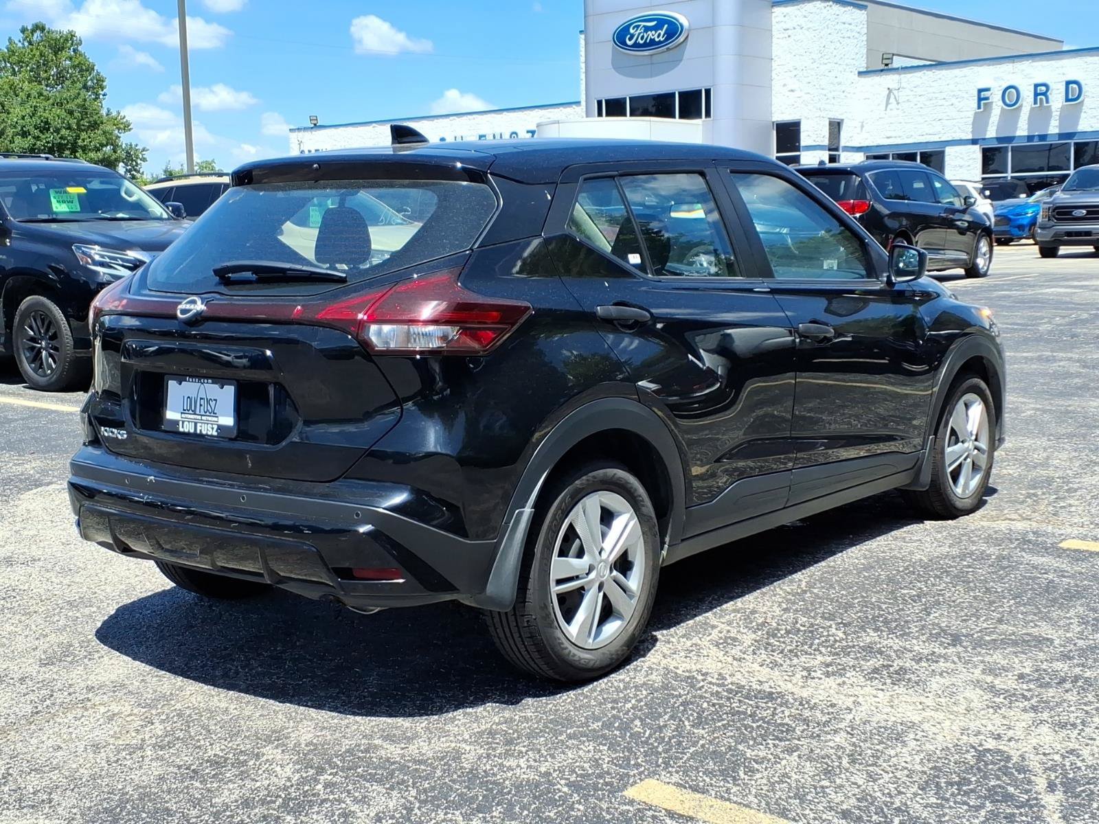 Used 2024 Nissan Kicks S FWD image 27