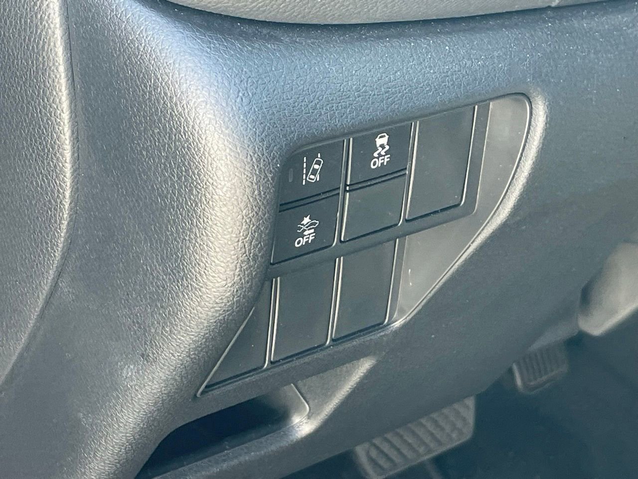 Used 2020 Honda CR-V LX image 6