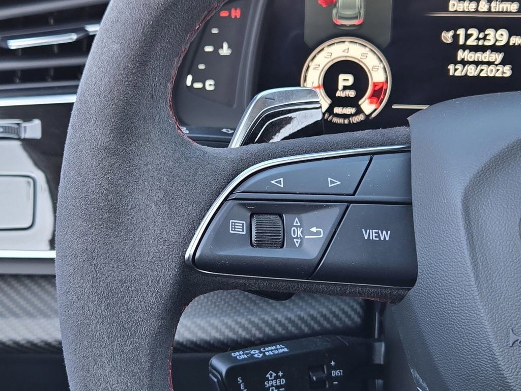 Used 2025 Audi RS Q8 performance image 34