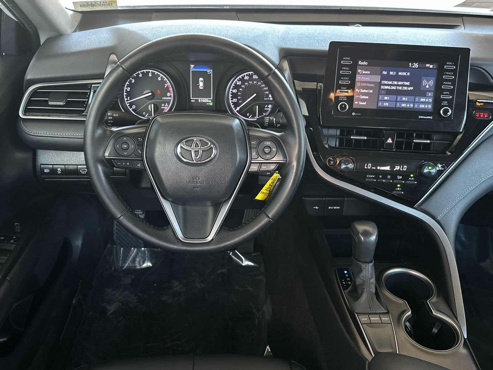 Used 2024 Toyota Camry SE FWD image 13