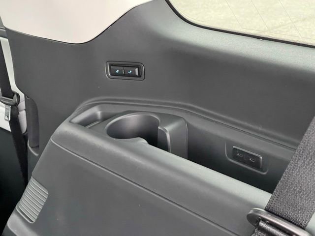 New 2026 Ford Expedition Max Platinum image 31