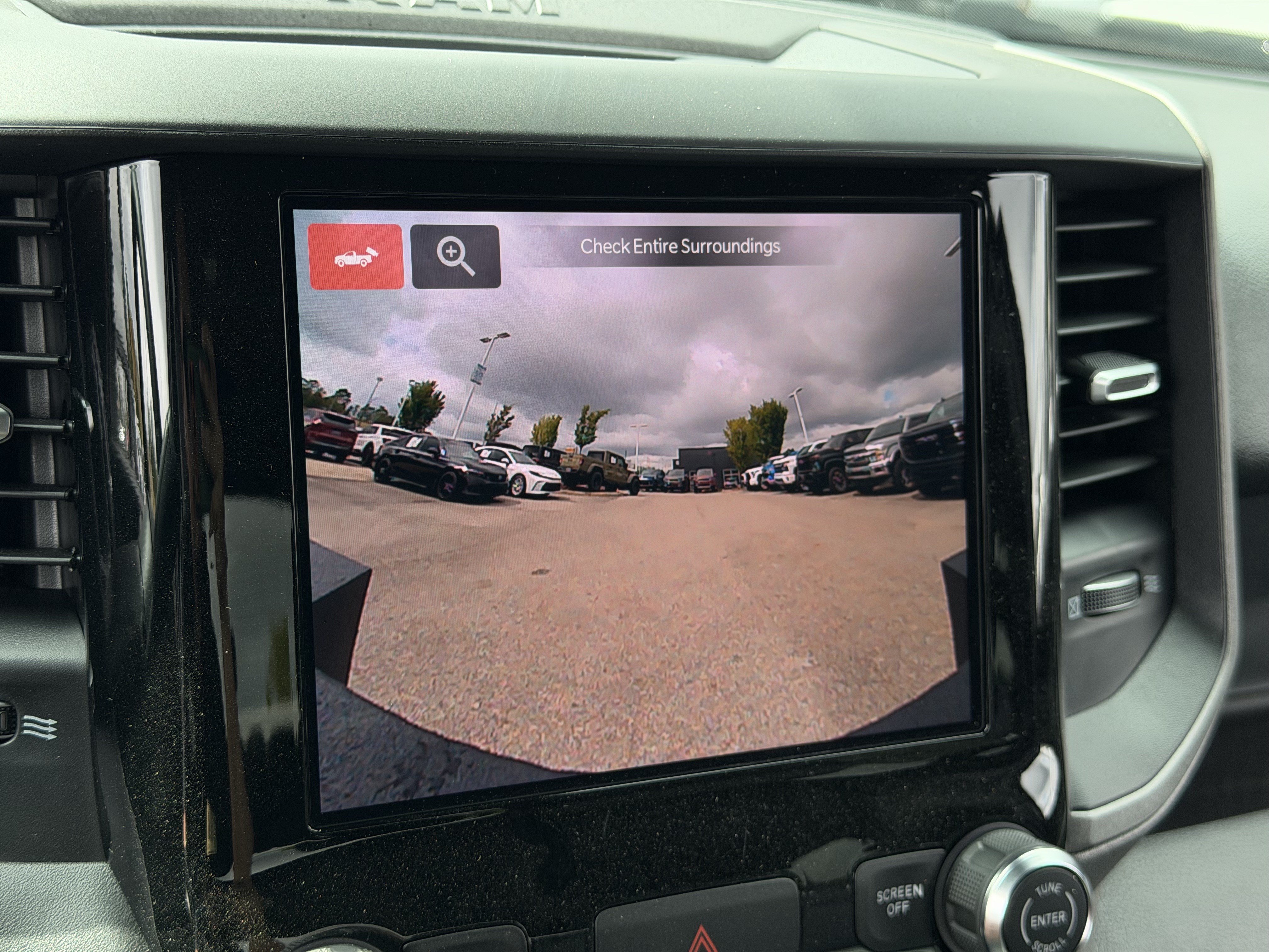 New 2026 RAM 2500 Tradesman w/ Chrome Appearance Group AWD/4WD image 24